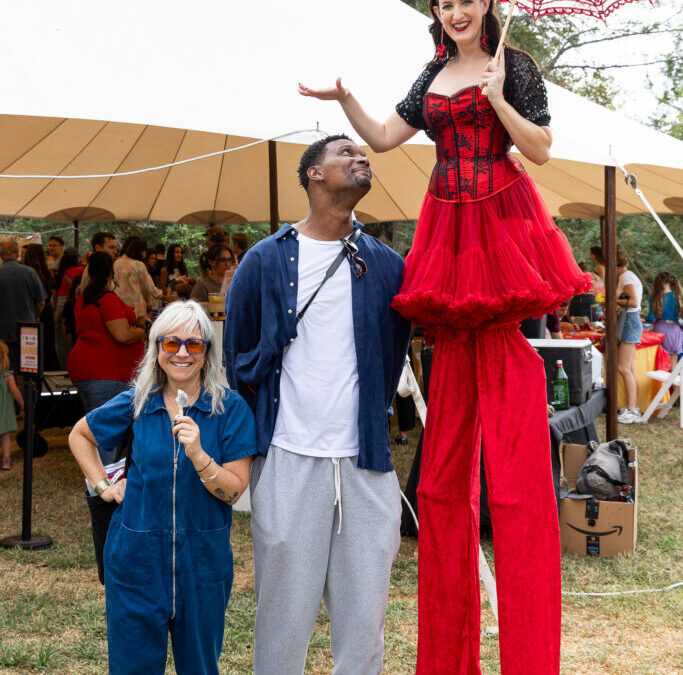 The Very ‘Rary Transforms Laguna Gloria into a Circus-Themed Celebration, Championing Arts Education for Austin’s Youth