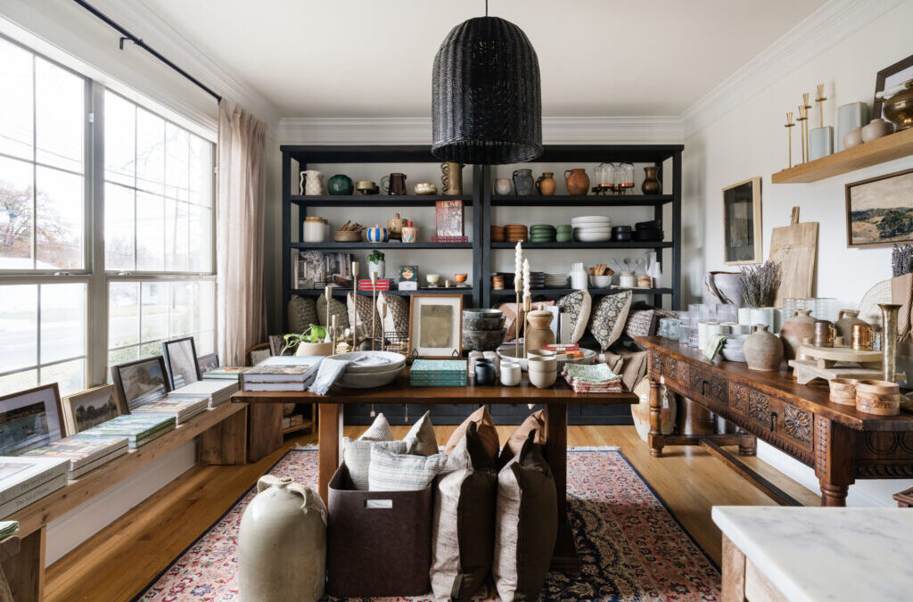 Living Oak Home Decor Opens in Austin’s “Design Row” With Stylish, Accessible Finds